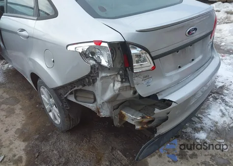 2012 Ford Fiesta Se z USA, uszkodzony, nr VIN 3FADP4BJ5CM155824